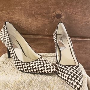 Michael Kors houndstooth calf hair heel
